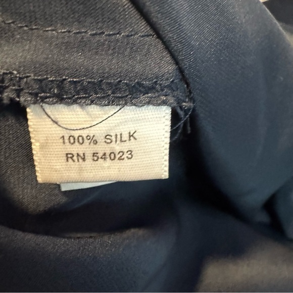 Banana Republic Midnight Blue Blouse | Very Good Condition - Picture 6 of 10